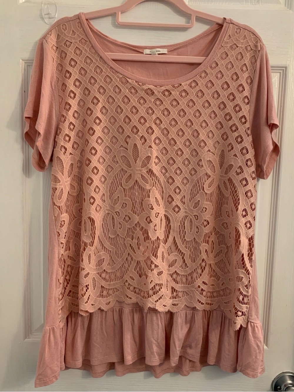 Maurices Dusty Pink Lace Overlay Peplum Tunic. Size large $10